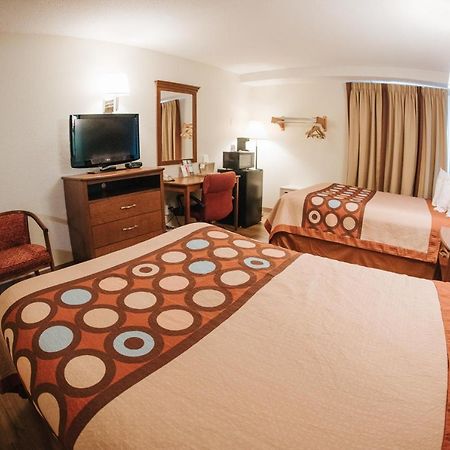 Super 8 By Wyndham Danbury Motel Kültér fotó