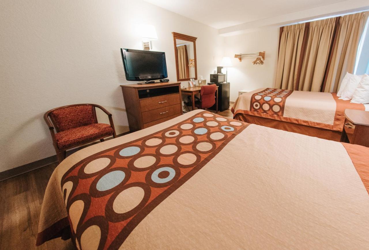 Super 8 By Wyndham Danbury Motel Kültér fotó